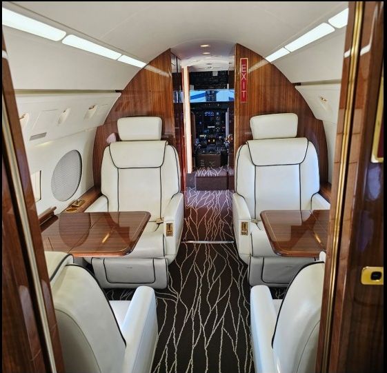 Gulfstream GIV cabin interior