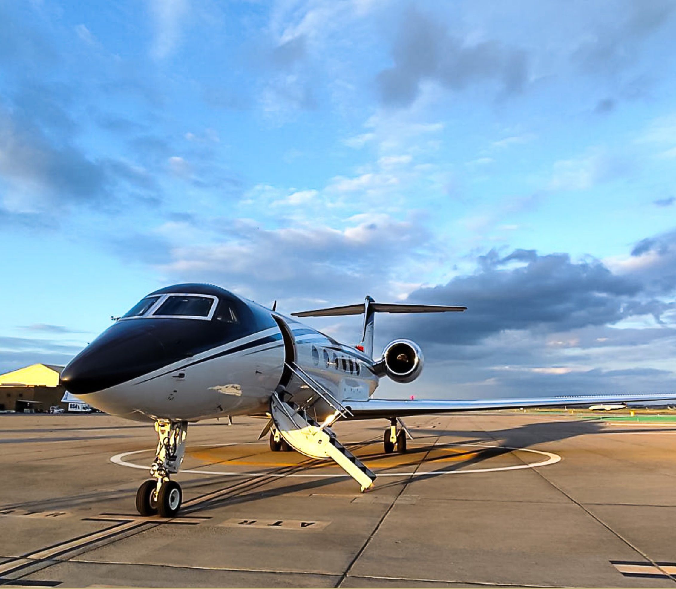Gulfstream GV private jet